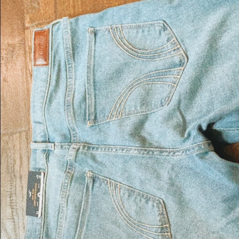 Hollister Mid Rise Crop Super Skinny Jeans - Picture 6 of 10